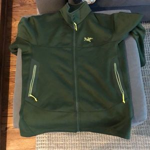 Arc’teryx zip up fleece jacket